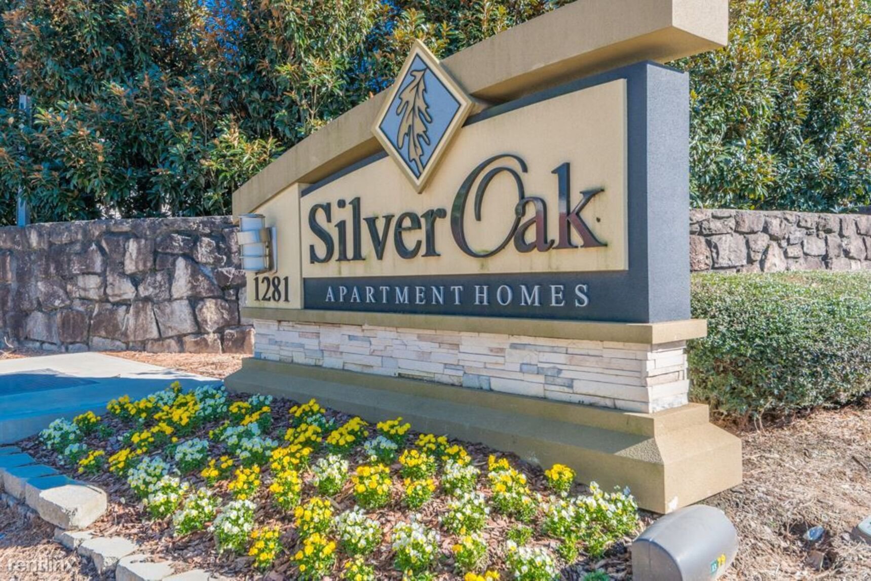 signage at Silver Oaks Apartments located in Clarkston, GA